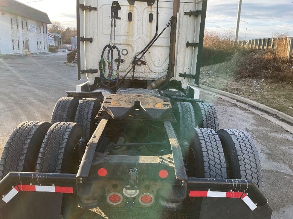 Sleeper Tractor-Heavy Duty Tractors-Freightliner-2020-T12664ST-East Chicago-IN-533,855\n\t\tmiles-$ 56,000 - Image 6