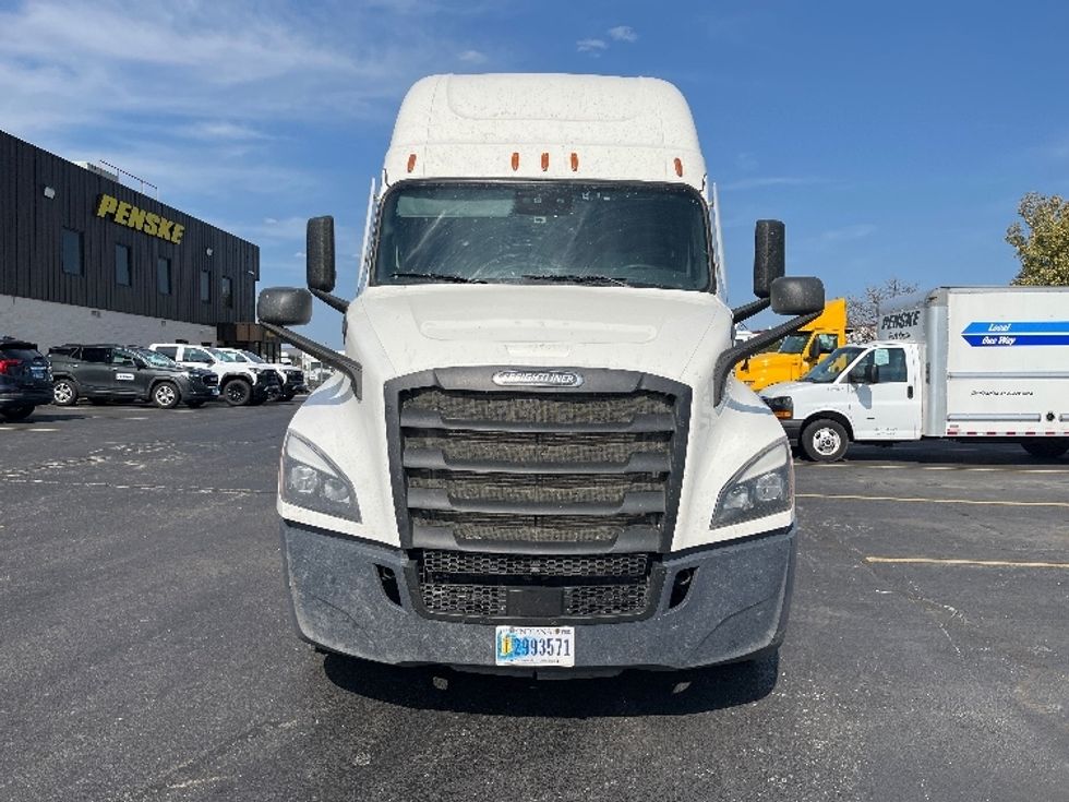Sleeper Tractor-Heavy Duty Tractors-Freightliner-2020-T12664ST-East Chicago-IN-543,139\n\t\tmiles-$ 61,250 - Image 2