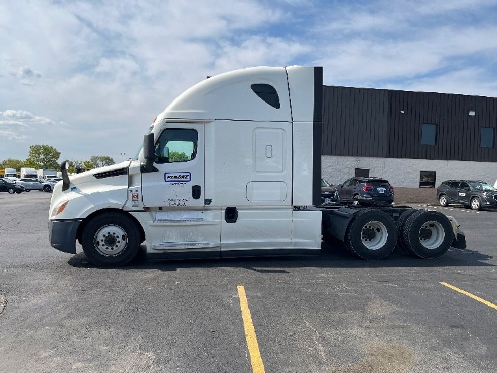 Sleeper Tractor-Heavy Duty Tractors-Freightliner-2020-T12664ST-East Chicago-IN-543,139\n\t\tmiles-$ 61,250 - Image 4