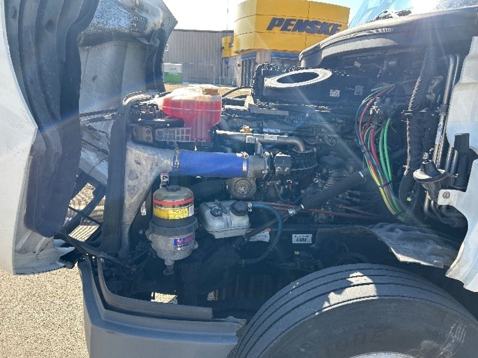 Sleeper Tractor-Heavy Duty Tractors-Freightliner-2020-T12664ST-East Chicago-IN-592,792\n\t\tmiles-$ 49,500 - Image 21