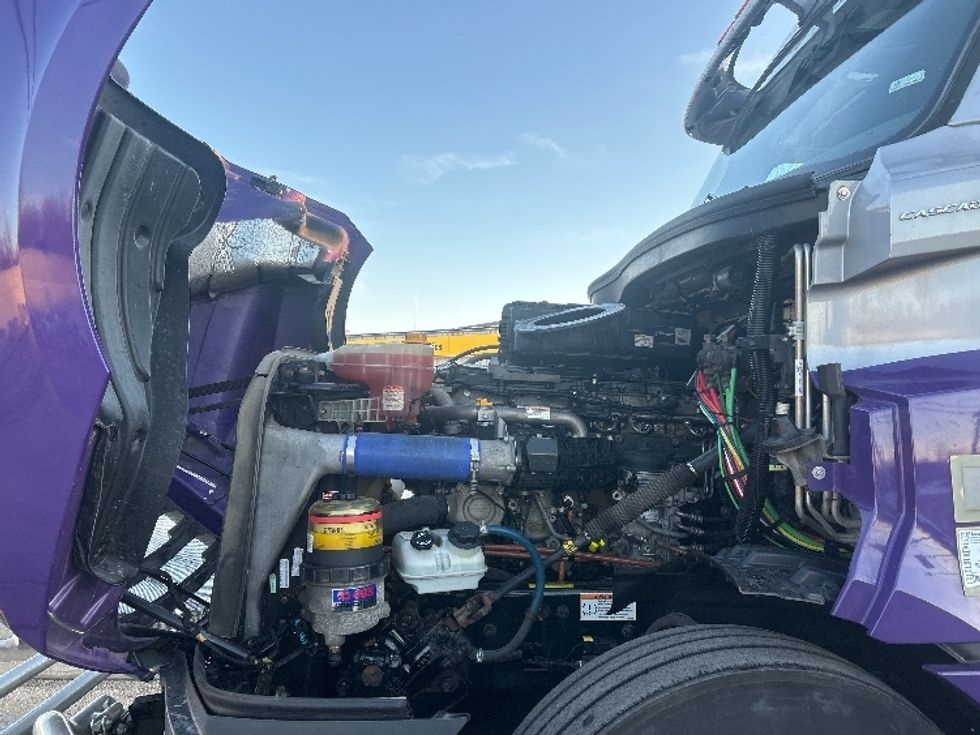 Sleeper Tractor-Heavy Duty Tractors-Freightliner-2020-T12664ST-East Chicago-IN-597,274\n\t\tmiles-$ 54,500 - Image 21