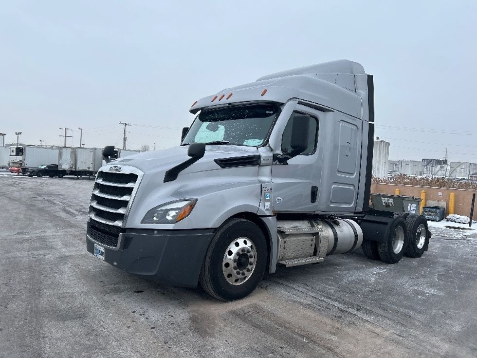 Sleeper Tractor-Heavy Duty Tractors-Freightliner-2020-T12664ST-East Chicago-IN-623,608\n\t\tmiles-$ 41,250 - Image 3