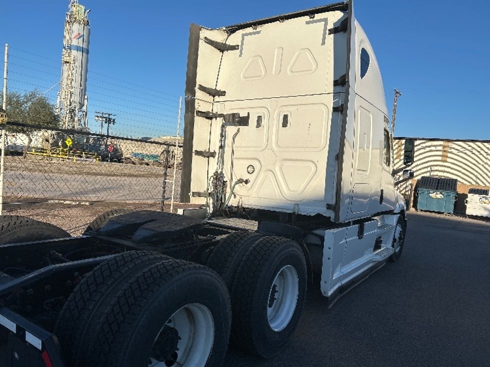 Sleeper Tractor-Heavy Duty Tractors-Freightliner-2020-T12664ST-El Centro-CA-547,544\n\t\tmiles-$ 63,750 - Image 22