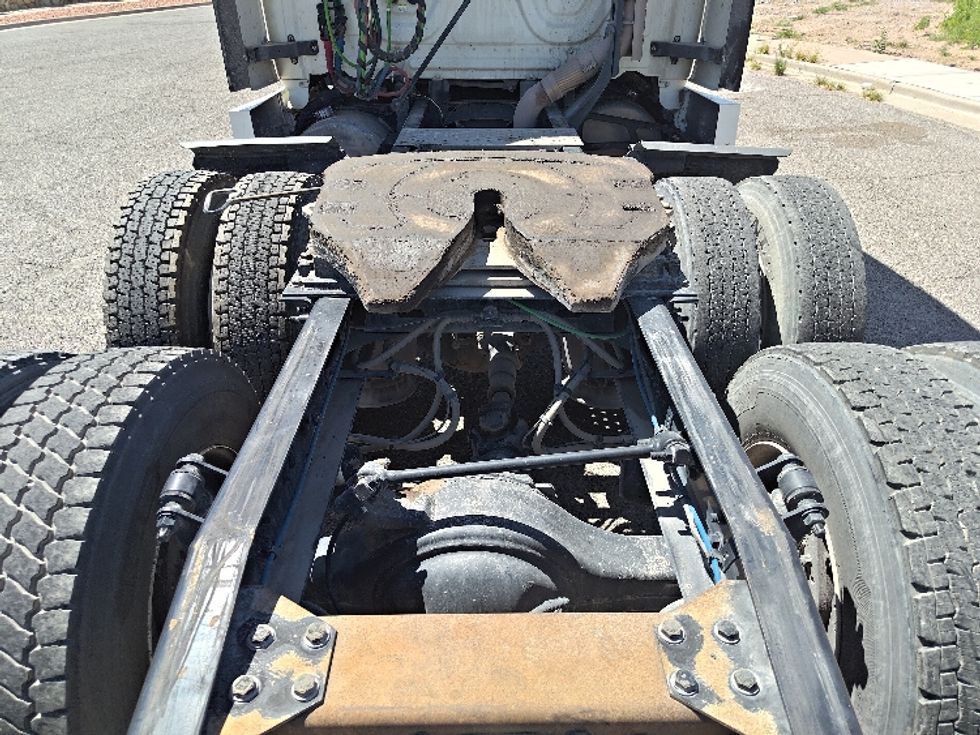 Sleeper Tractor-Heavy Duty Tractors-Freightliner-2020-T12664ST-El Paso-TX-483,765\n\t\tmiles-$ 66,750 - Image 6