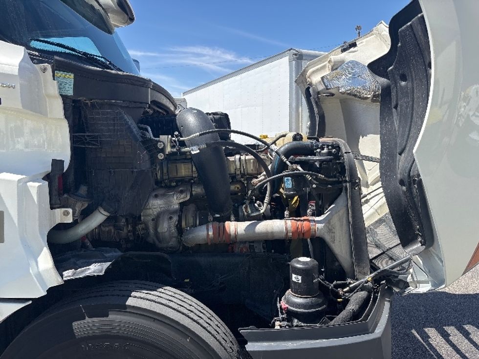 Sleeper Tractor-Heavy Duty Tractors-Freightliner-2020-T12664ST-El Paso-TX-561,508\n\t\tmiles-$ 53,750 - Image 20