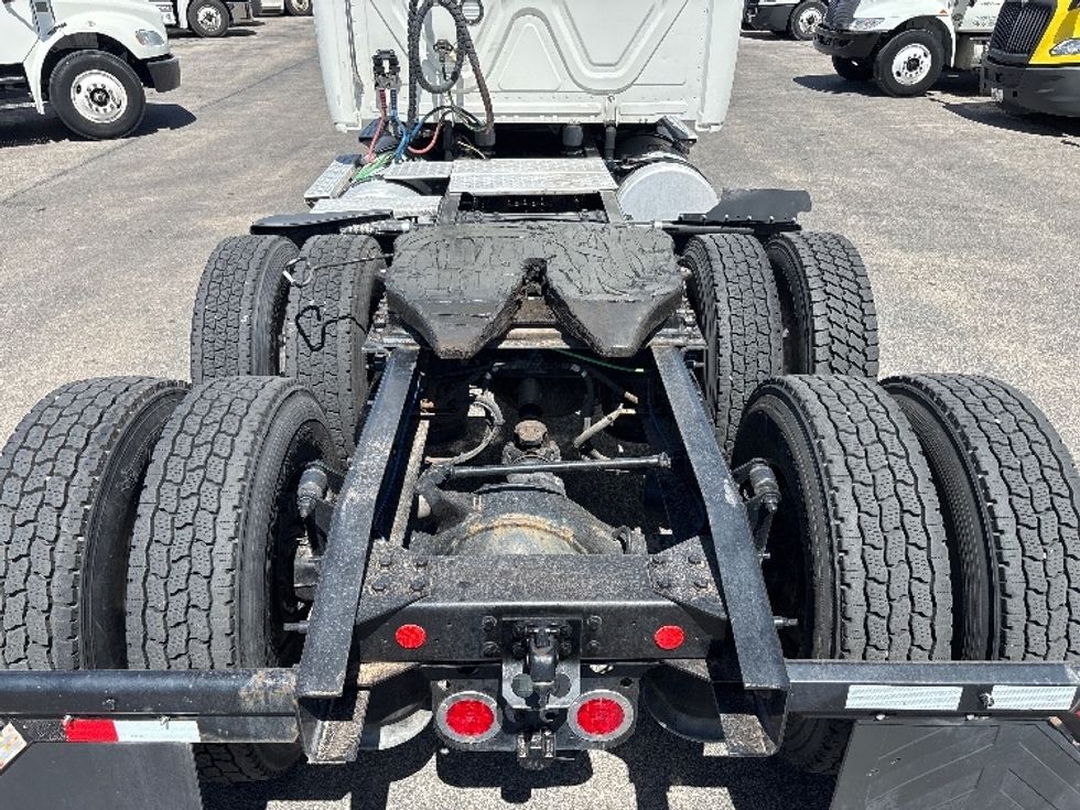 Sleeper Tractor-Heavy Duty Tractors-Freightliner-2020-T12664ST-El Paso-TX-561,508\n\t\tmiles-$ 53,750 - Image 6