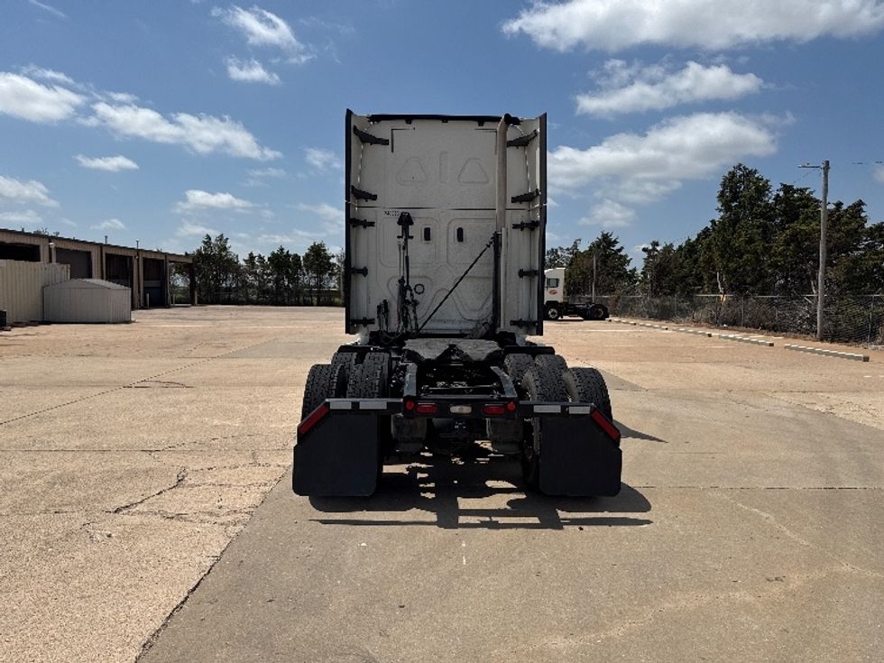 Sleeper Tractor-Heavy Duty Tractors-Freightliner-2020-T12664ST-Enid-OK-556,651\n\t\tmiles-$ 58,250 - Image 6