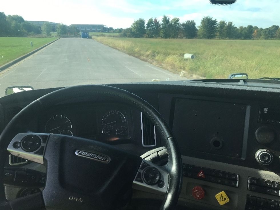 Sleeper Tractor-Heavy Duty Tractors-Freightliner-2020-T12664ST-Evansville-IN-262,652\n\t\tmiles-$ 74,750 - Image 11