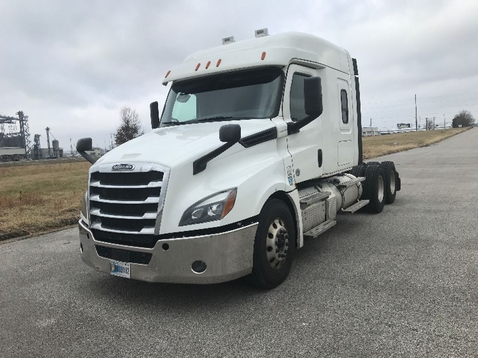 Sleeper Tractor-Heavy Duty Tractors-Freightliner-2020-T12664ST-Evansville-IN-342,388\n\t\tmiles-$ 69,250 - Image 3