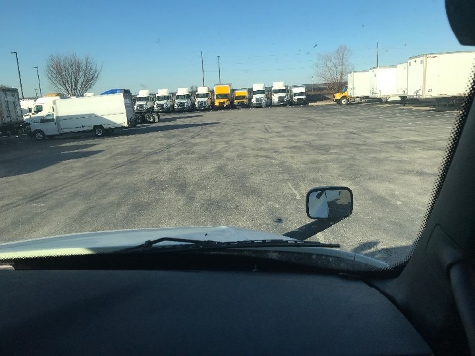 Sleeper Tractor-Heavy Duty Tractors-Freightliner-2020-T12664ST-Evansville-IN-375,364\n\t\tmiles-$ 64,250 - Image 14