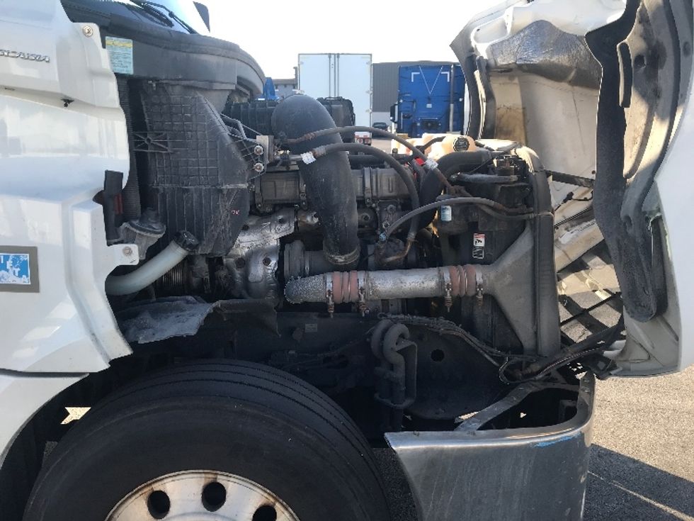 Sleeper Tractor-Heavy Duty Tractors-Freightliner-2020-T12664ST-Evansville-IN-375,364\n\t\tmiles-$ 64,250 - Image 20