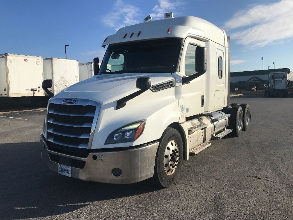Sleeper Tractor-Heavy Duty Tractors-Freightliner-2020-T12664ST-Evansville-IN-375,364\n\t\tmiles-$ 64,250 - Image 3