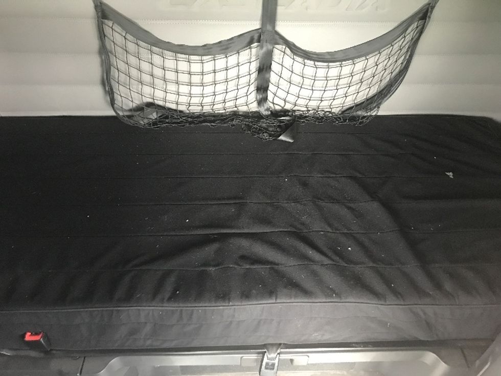 Sleeper Tractor-Heavy Duty Tractors-Freightliner-2020-T12664ST-Evansville-IN-425,019\n\t\tmiles-$ 66,250 - Image 16