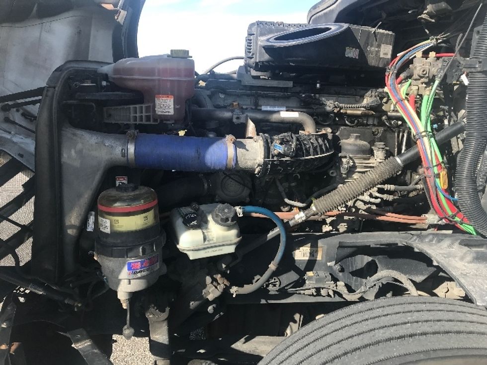 Sleeper Tractor-Heavy Duty Tractors-Freightliner-2020-T12664ST-Evansville-IN-502,478\n\t\tmiles-$ 61,250 - Image 21