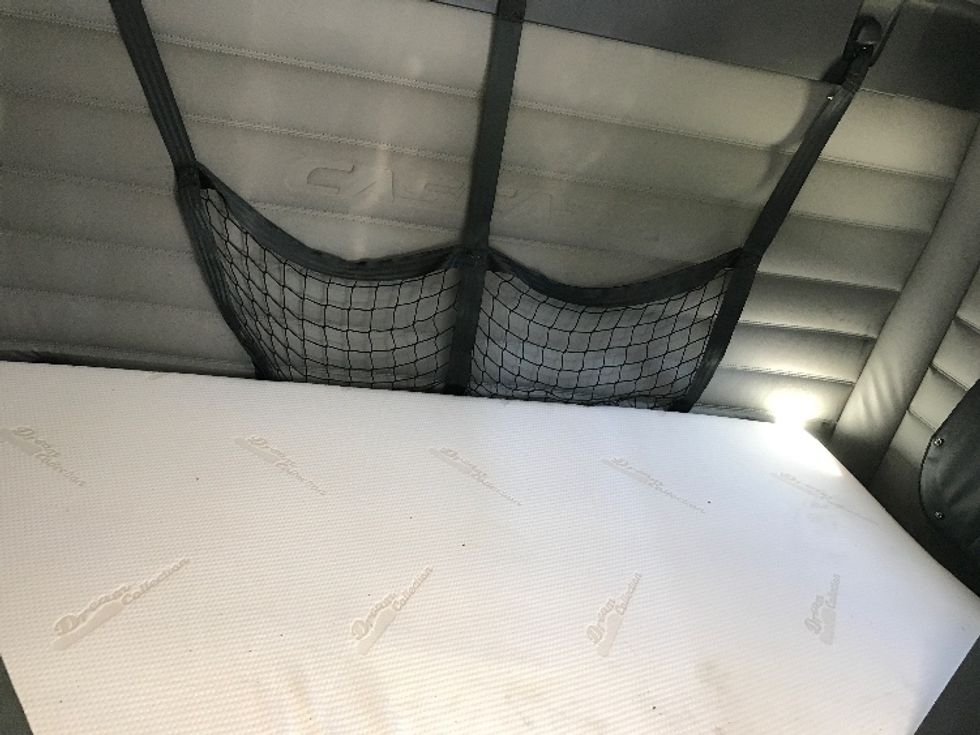 Sleeper Tractor-Heavy Duty Tractors-Freightliner-2020-T12664ST-Florence-SC-396,480\n\t\tmiles-$ 70,000 - Image 17