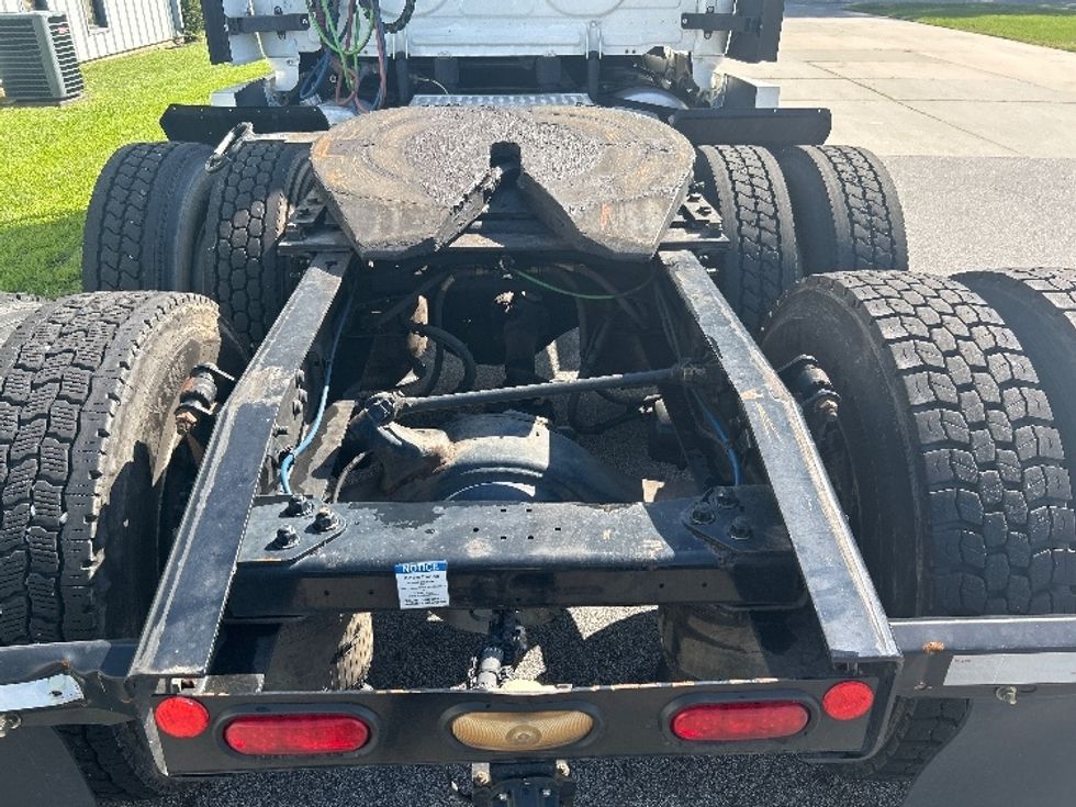 Sleeper Tractor-Heavy Duty Tractors-Freightliner-2020-T12664ST-Florence-SC-575,764\n\t\tmiles-$ 61,250 - Image 4