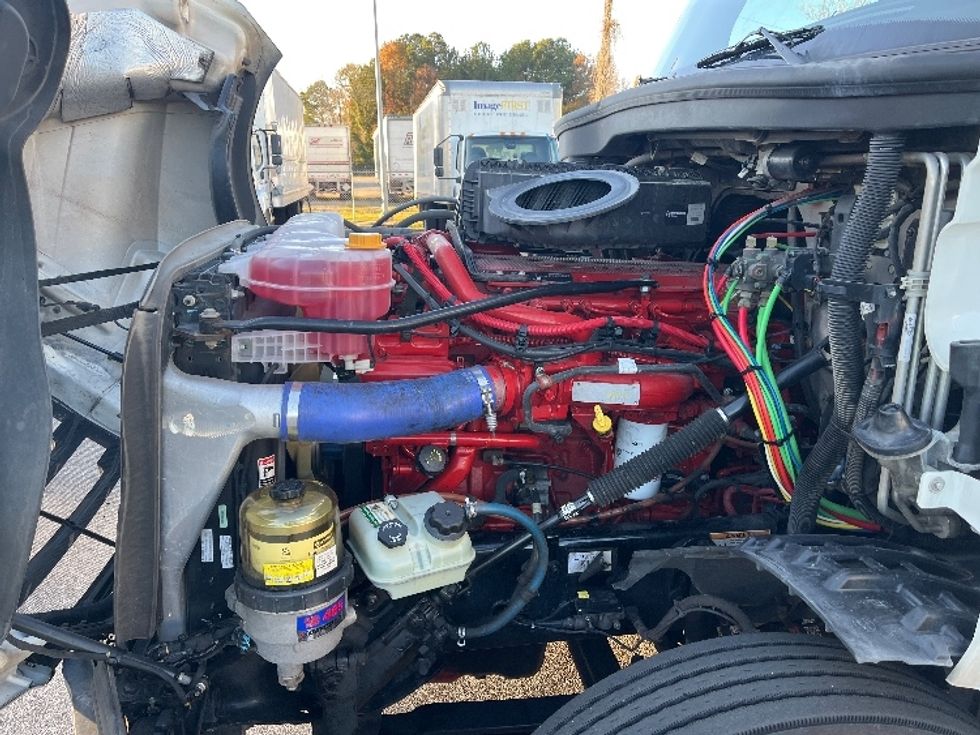 Sleeper Tractor-Heavy Duty Tractors-Freightliner-2020-T12664ST-Florence-SC-745,743\n\t\tmiles-$ 44,500 - Image 21