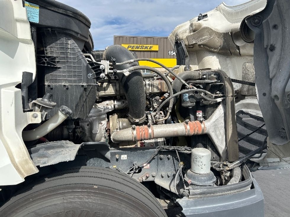 Sleeper Tractor-Heavy Duty Tractors-Freightliner-2020-T12664ST-Fontana-CA-454,189\n\t\tmiles-$ 67,500 - Image 20