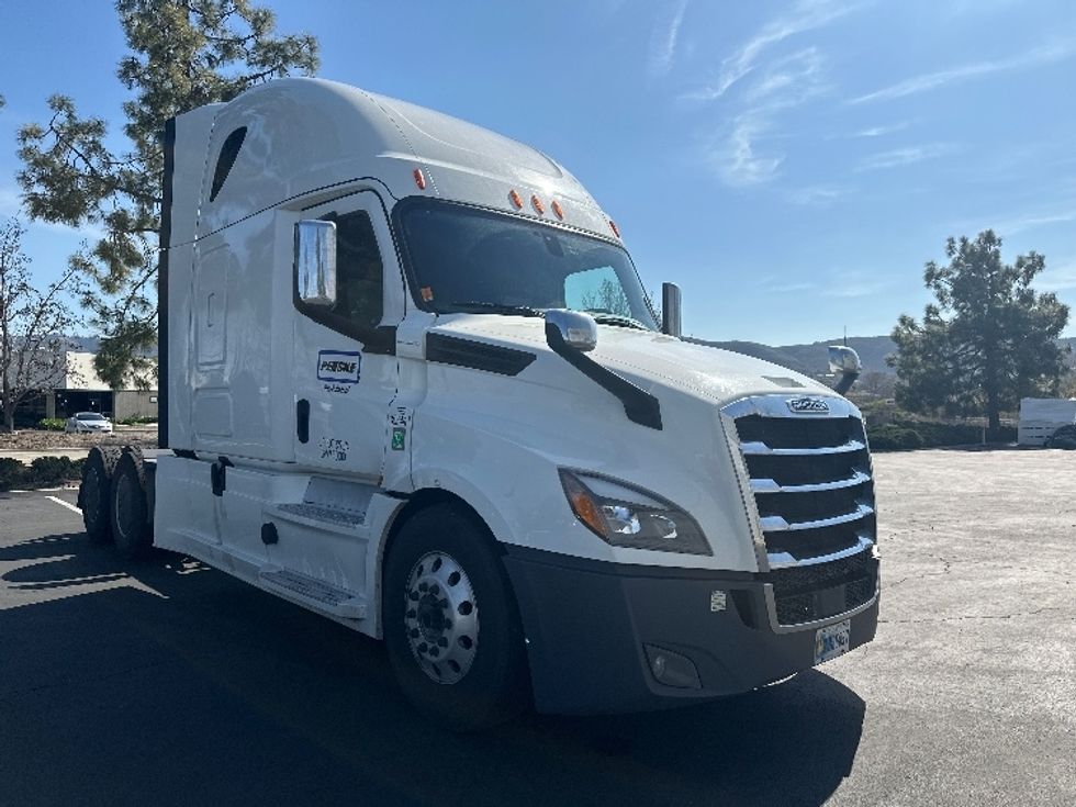 Your Next Used 2020 Freightliner T12664ST, 303441, Is For Sale And