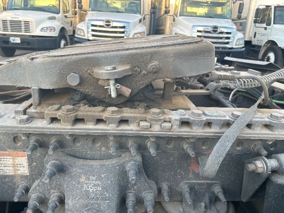 Sleeper Tractor-Heavy Duty Tractors-Freightliner-2020-T12664ST-Fontana-CA-564,394\n\t\tmiles-$ 63,500 - Image 25