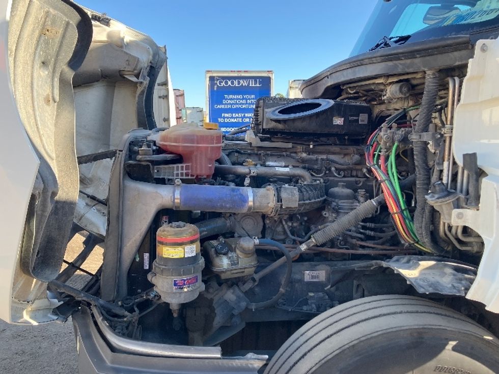 Sleeper Tractor-Heavy Duty Tractors-Freightliner-2020-T12664ST-Fontana-CA-847,300\n\t\tmiles-$ 40,000 - Image 21