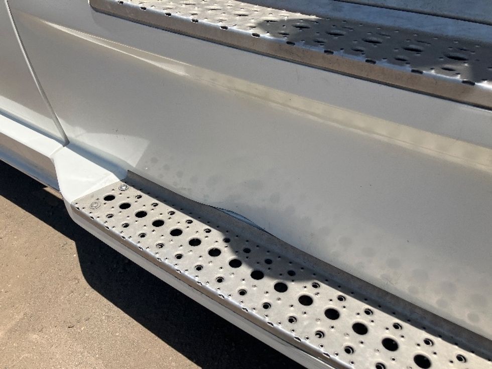 Sleeper Tractor-Heavy Duty Tractors-Freightliner-2020-T12664ST-Fontana-CA-857,627\n\t\tmiles-$ 40,500 - Image 22