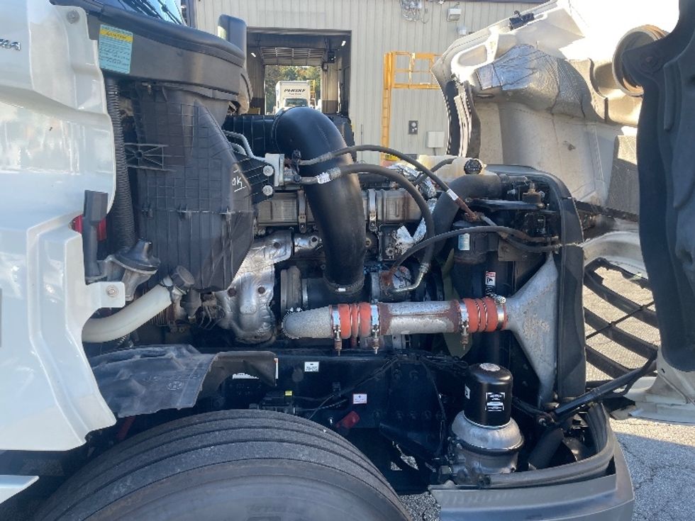 Sleeper Tractor-Heavy Duty Tractors-Freightliner-2020-T12664ST-Forest Park-GA-474,614\n\t\tmiles-$ 64,500 - Image 20