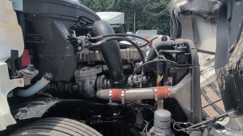 Sleeper Tractor-Heavy Duty Tractors-Freightliner-2020-T12664ST-Forest Park-GA-525,888\n\t\tmiles-$ 67,250 - Image 20
