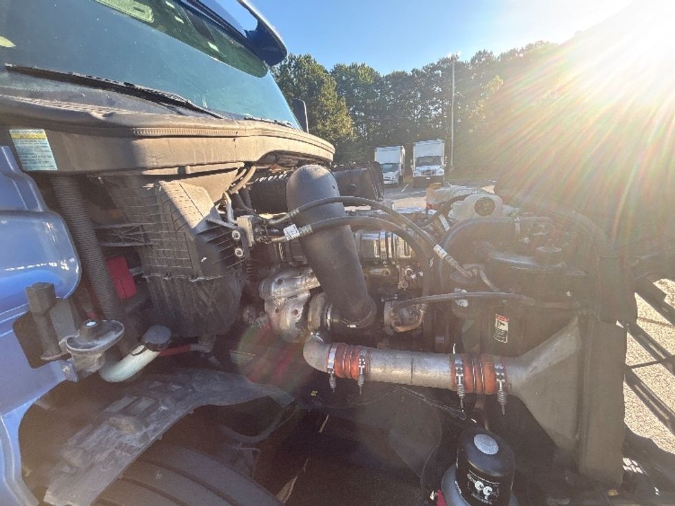 Sleeper Tractor-Heavy Duty Tractors-Freightliner-2020-T12664ST-Forest Park-GA-619,601\n\t\tmiles-$ 63,250 - Image 19