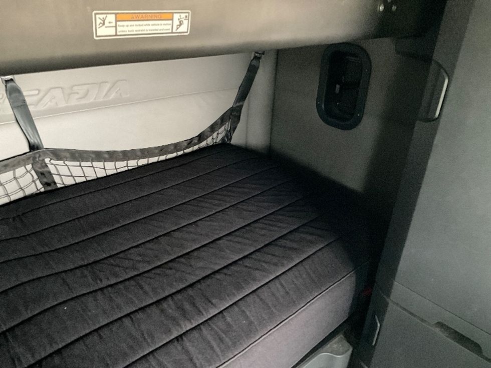 Sleeper Tractor-Heavy Duty Tractors-Freightliner-2020-T12664ST-Fort Smith-AR-337,046\n\t\tmiles-$ 66,500 - Image 17