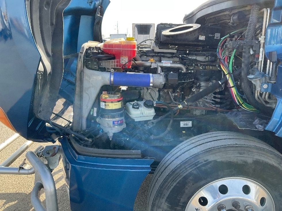 Sleeper Tractor-Heavy Duty Tractors-Freightliner-2020-T12664ST-Fort Smith-AR-580,246\n\t\tmiles-$ 53,750 - Image 21