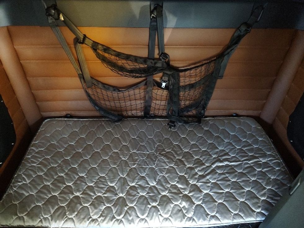 Sleeper Tractor-Heavy Duty Tractors-Freightliner-2020-T12664ST-Fort Wayne-IN-514,903\n\t\tmiles-$ 63,500 - Image 17