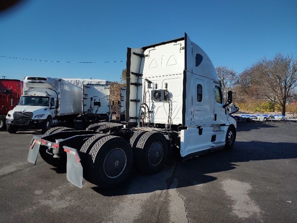 Sleeper Tractor-Heavy Duty Tractors-Freightliner-2020-T12664ST-Fort Wayne-IN-514,903\n\t\tmiles-$ 63,500 - Image 7