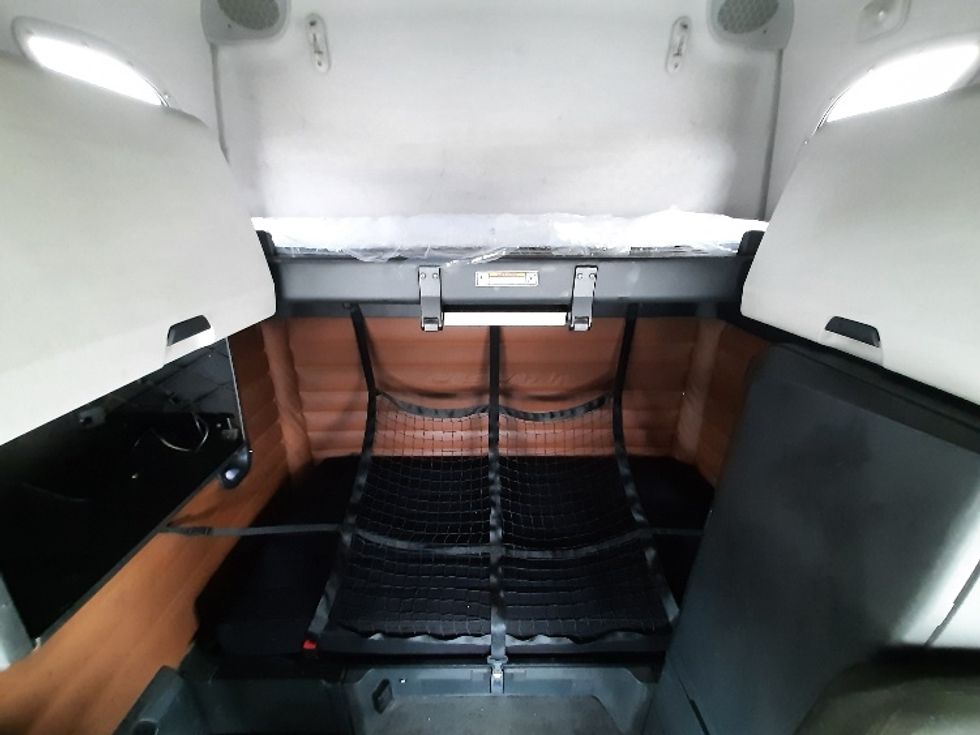 Sleeper Tractor-Heavy Duty Tractors-Freightliner-2020-T12664ST-Fort Worth-TX-521,744\n\t\tmiles-$ 61,000 - Image 16