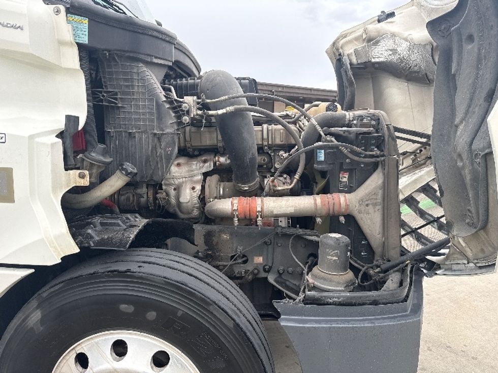 Sleeper Tractor-Heavy Duty Tractors-Freightliner-2020-T12664ST-Fort Worth-TX-674,777\n\t\tmiles-$ 48,750 - Image 20