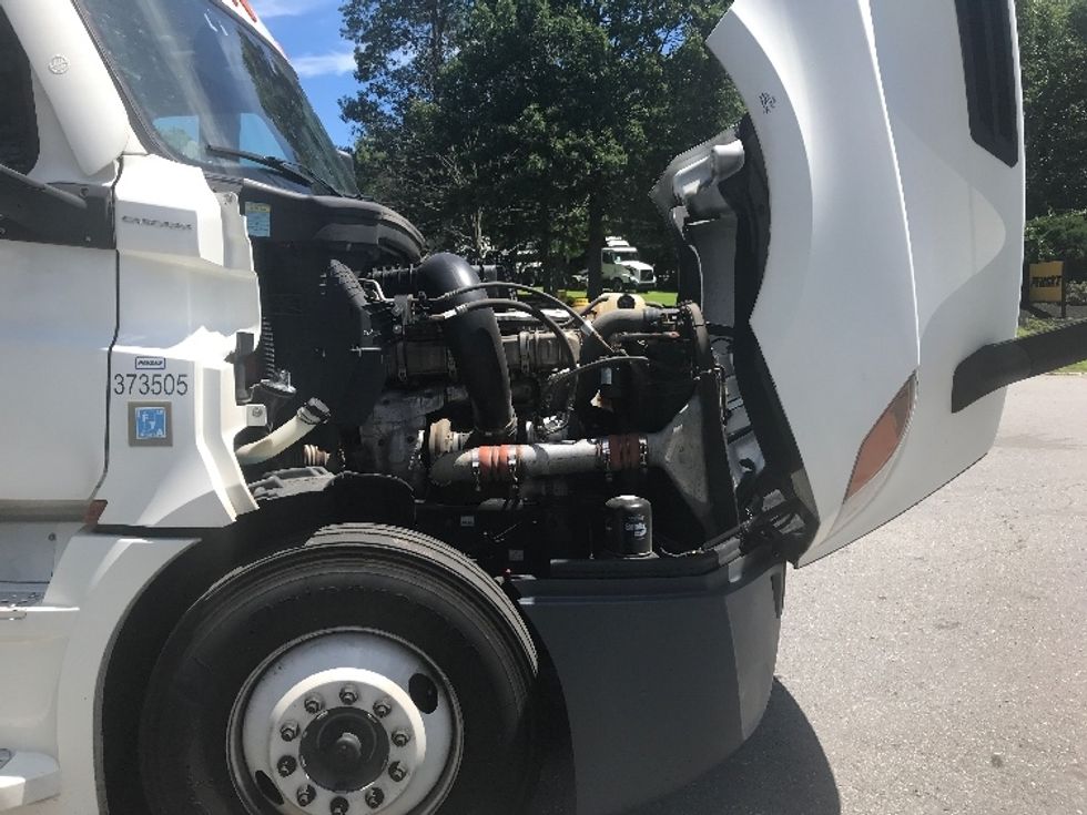 Sleeper Tractor-Heavy Duty Tractors-Freightliner-2020-T12664ST-Franklin-MA-368,084\n\t\tmiles-$ 68,500 - Image 20