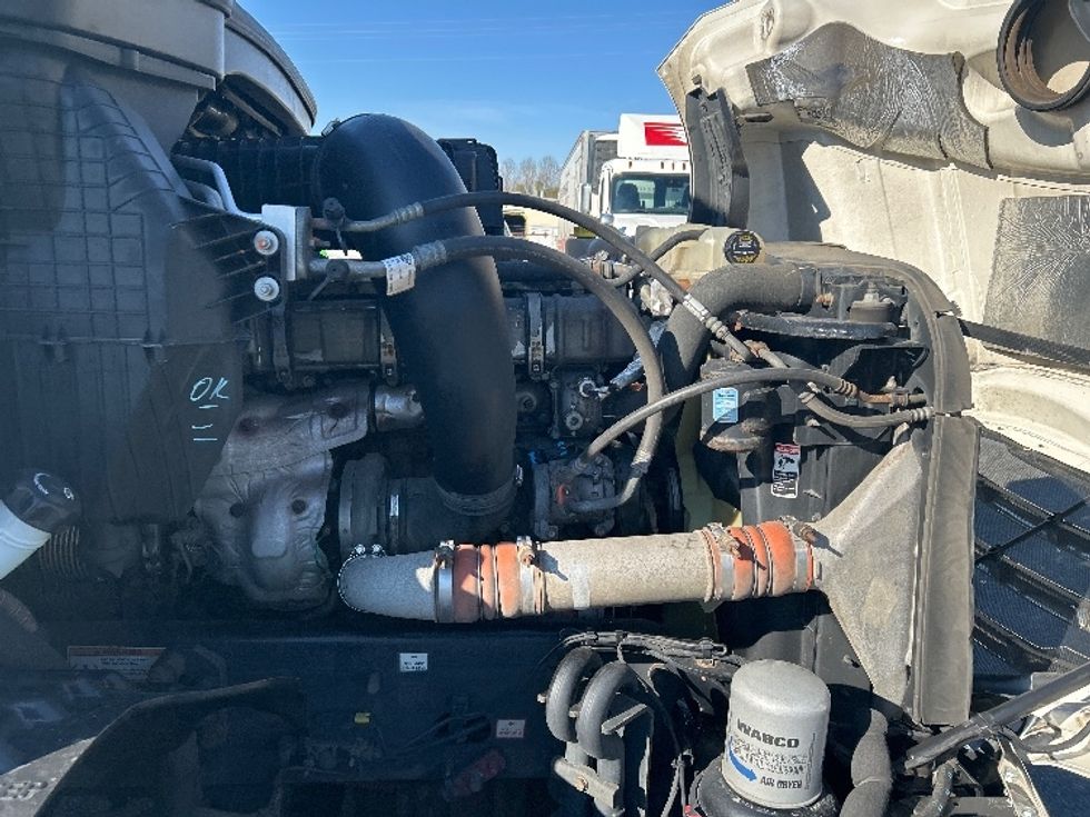 Sleeper Tractor-Heavy Duty Tractors-Freightliner-2020-T12664ST-Fredericksburg-VA-487,451\n\t\tmiles-$ 56,500 - Image 20