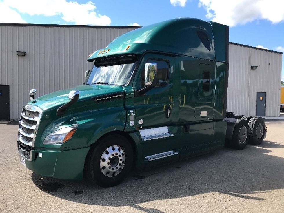 Sleeper Tractor-Heavy Duty Tractors-Freightliner-2020-T12664ST-Fredonia-NY-615,623\n\t\tmiles-$ 53,250 - Image 3