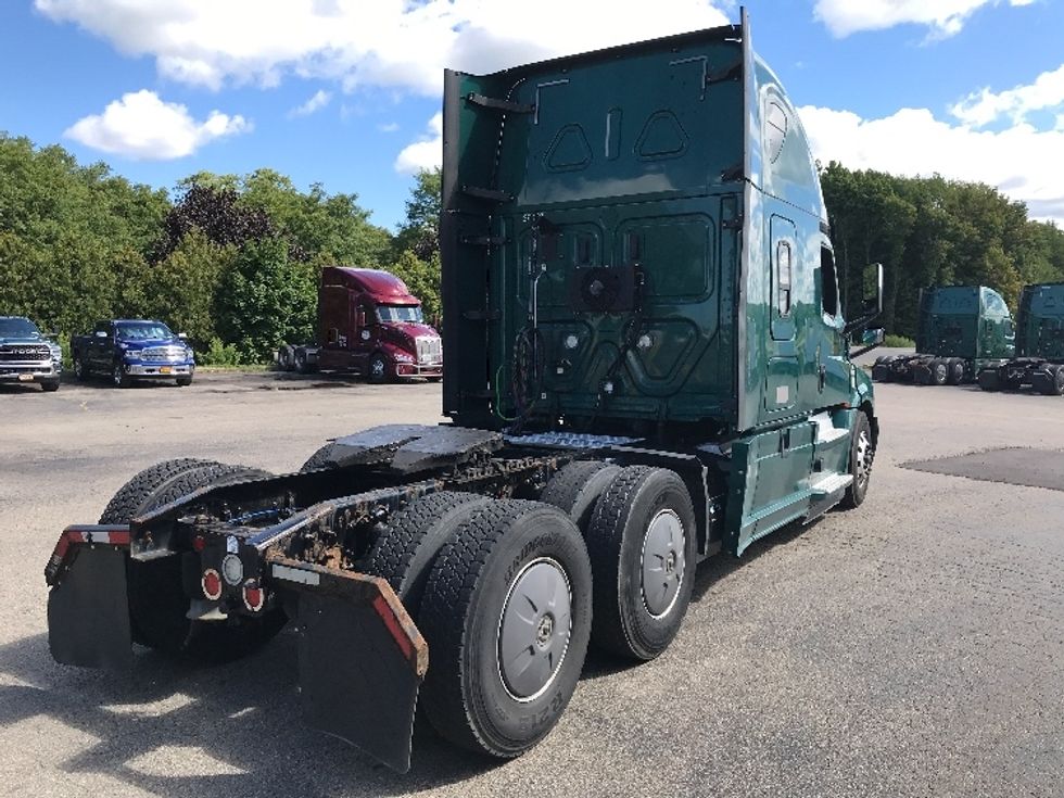 Sleeper Tractor-Heavy Duty Tractors-Freightliner-2020-T12664ST-Fredonia-NY-615,623\n\t\tmiles-$ 53,250 - Image 7
