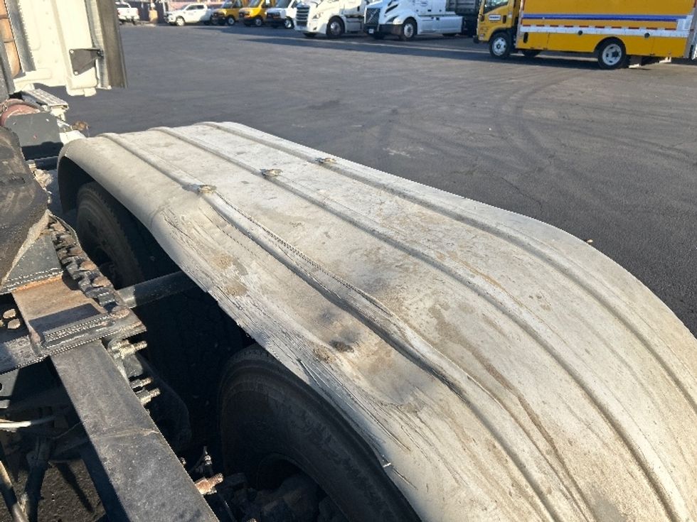 Sleeper Tractor-Heavy Duty Tractors-Freightliner-2020-T12664ST-Fresno-CA-291,559\n\t\tmiles-$ 85,000 - Image 24