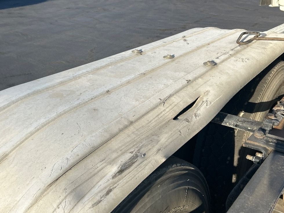 Sleeper Tractor-Heavy Duty Tractors-Freightliner-2020-T12664ST-Fresno-CA-291,559\n\t\tmiles-$ 85,000 - Image 25