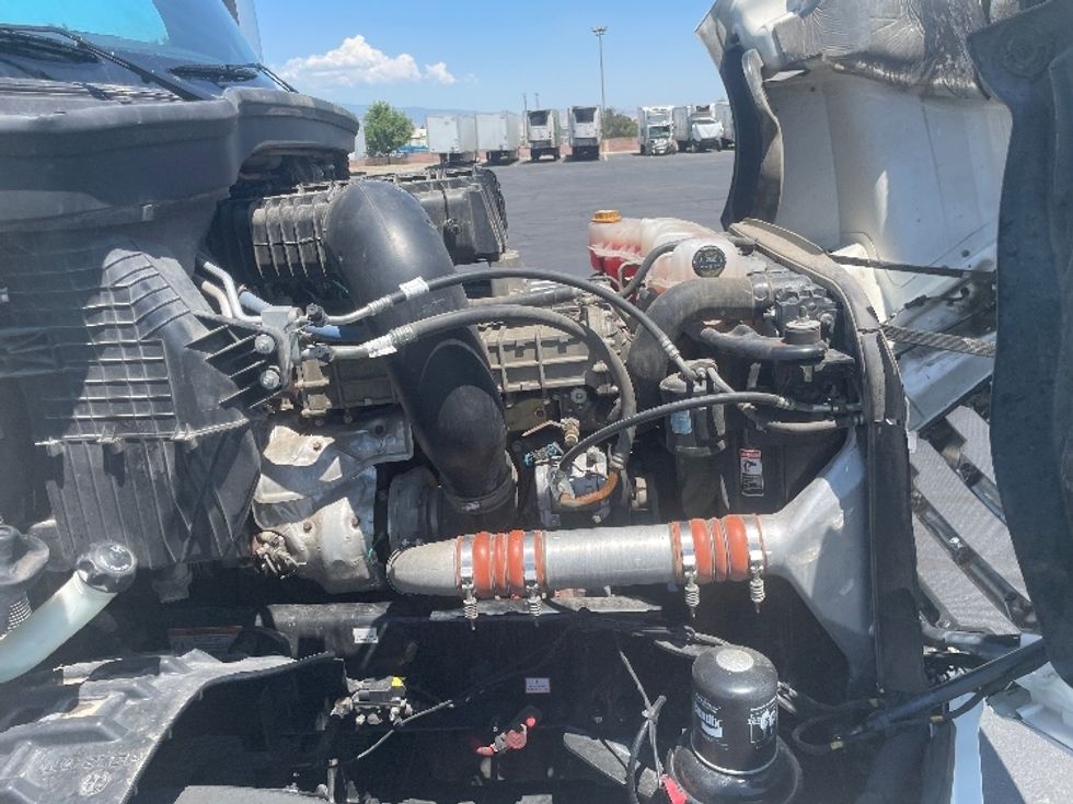 Sleeper Tractor-Heavy Duty Tractors-Freightliner-2020-T12664ST-Fresno-CA-505,281\n\t\tmiles-$ 68,250 - Image 20