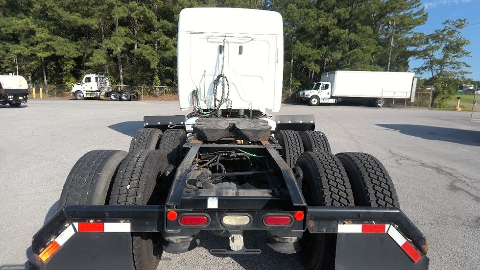 Sleeper Tractor-Heavy Duty Tractors-Freightliner-2020-T12664ST-Gadsden-AL-492,131\n\t\tmiles-$ 63,000 - Image 6
