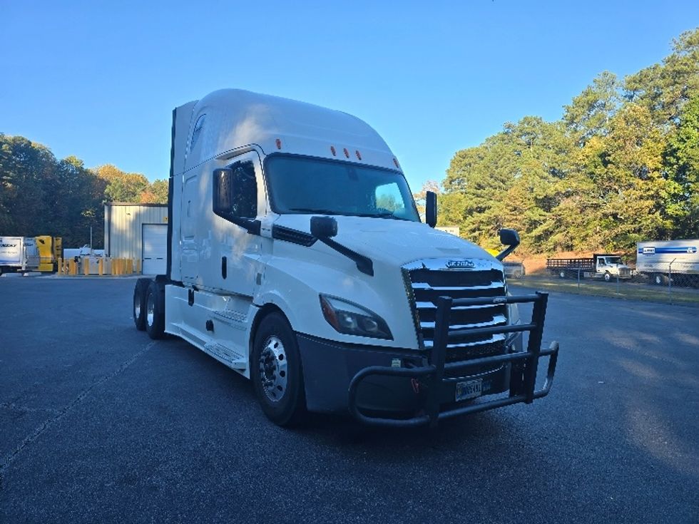 Sleeper Tractor-Heavy Duty Tractors-Freightliner-2020-T12664ST-Gainesville-GA-459,500\n\t\tmiles-$ 67,750 - Image 1