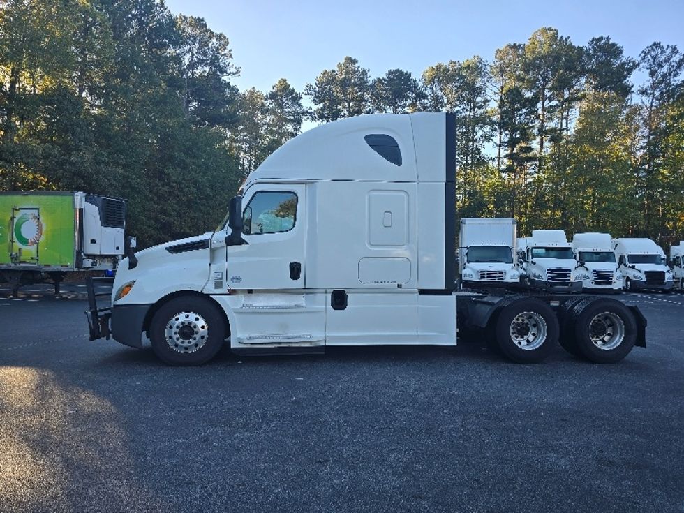 Sleeper Tractor-Heavy Duty Tractors-Freightliner-2020-T12664ST-Gainesville-GA-459,500\n\t\tmiles-$ 67,750 - Image 4