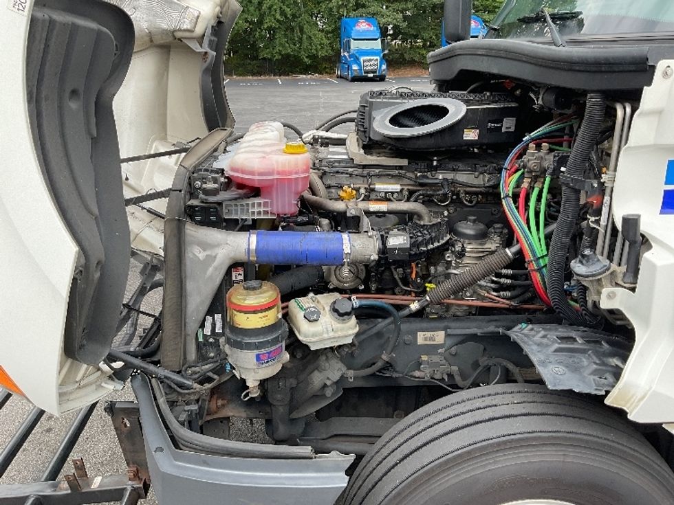 Sleeper Tractor-Heavy Duty Tractors-Freightliner-2020-T12664ST-Gainesville-GA-465,397\n\t\tmiles-$ 68,250 - Image 21