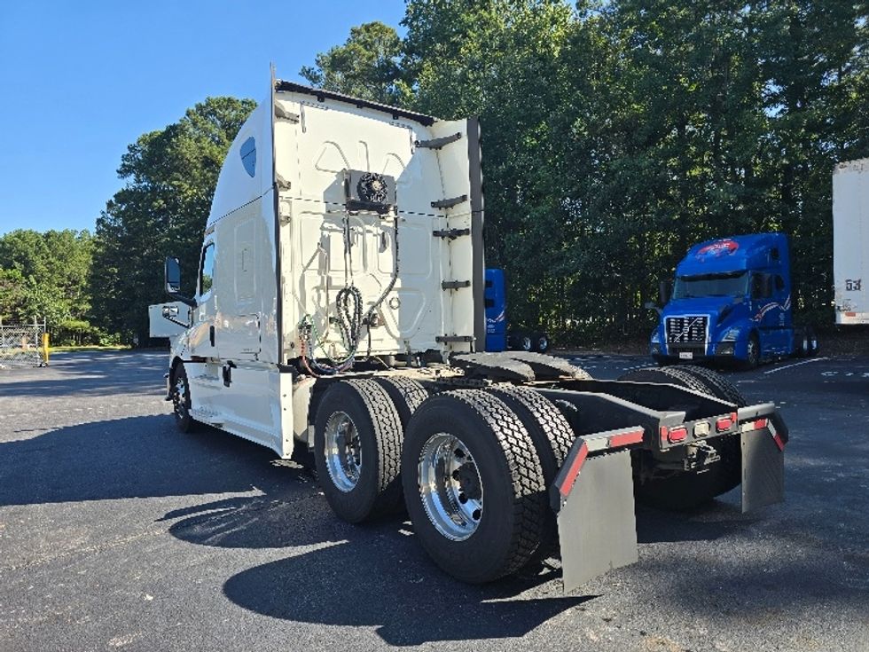 Sleeper Tractor-Heavy Duty Tractors-Freightliner-2020-T12664ST-Gainesville-GA-479,733\n\t\tmiles-$ 67,250 - Image 5