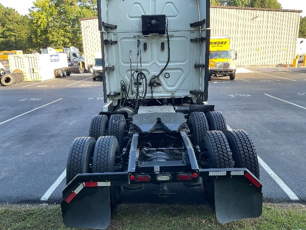 Sleeper Tractor-Heavy Duty Tractors-Freightliner-2020-T12664ST-Gainesville-GA-498,325\n\t\tmiles-$ 62,000 - Image 6