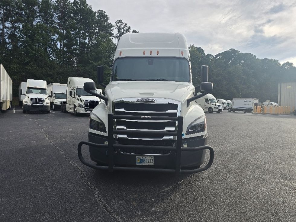Sleeper Tractor-Heavy Duty Tractors-Freightliner-2020-T12664ST-Gainesville-GA-543,545\n\t\tmiles-$ 62,000 - Image 2