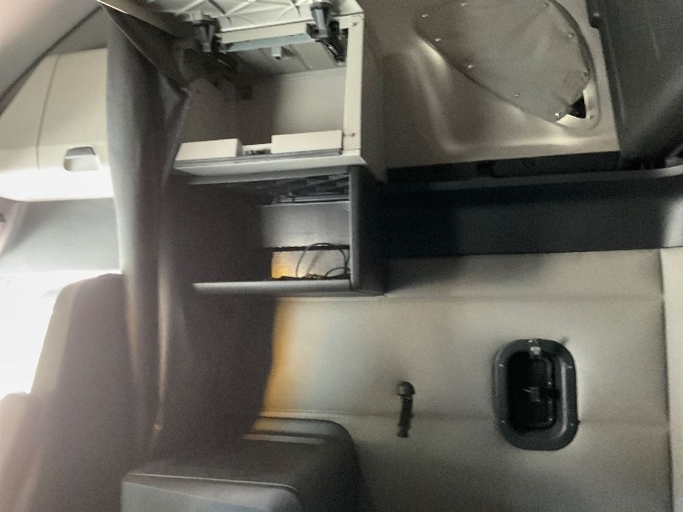 Sleeper Tractor-Heavy Duty Tractors-Freightliner-2020-T12664ST-Gainesville-GA-551,912\n\t\tmiles-$ 61,250 - Image 18